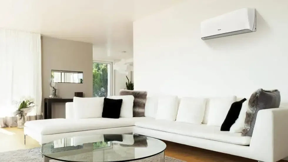 Hisense Ultra Comfort 2,6 kW split klíma szett (fehér)
